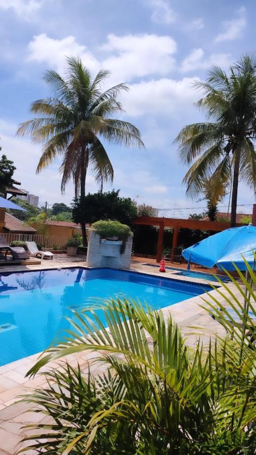 ריבייראו פרטו Pousada Shangrila מראה חיצוני תמונה