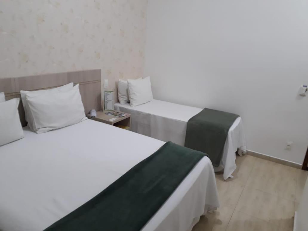 ריבייראו פרטו Pousada Shangrila מראה חיצוני תמונה